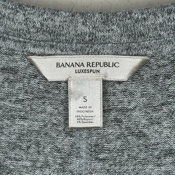 Banana Republic Luxespun Boxy V Neck Long Sleeve Top Size Small - Picture 6 of 11